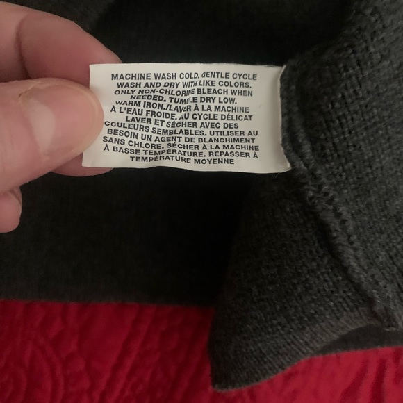 Men’s Gap sweater - Picture 3 of 3